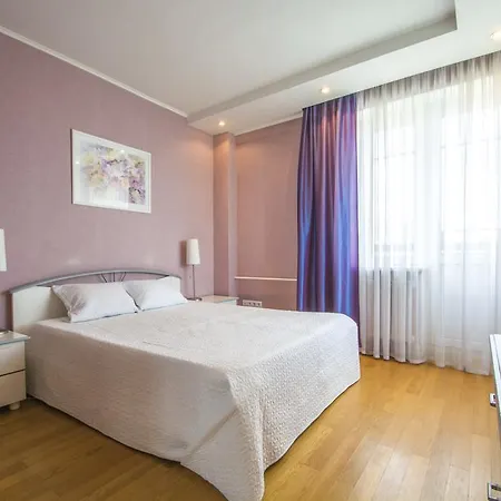 Aparton Kazarmenniy Pereulok 4 Minsk